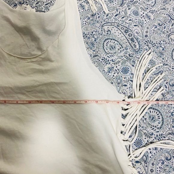 Forever 21 top tassels  M white euc womens - Picture 4 of 5